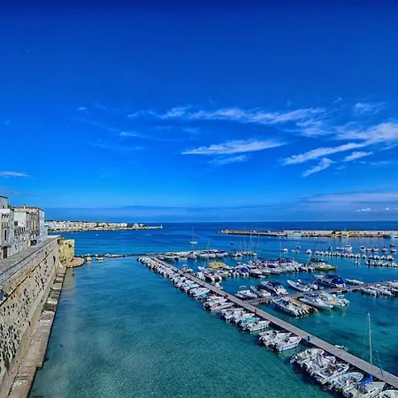 Oikia Vacanze Casa Dante Tatil Evi *